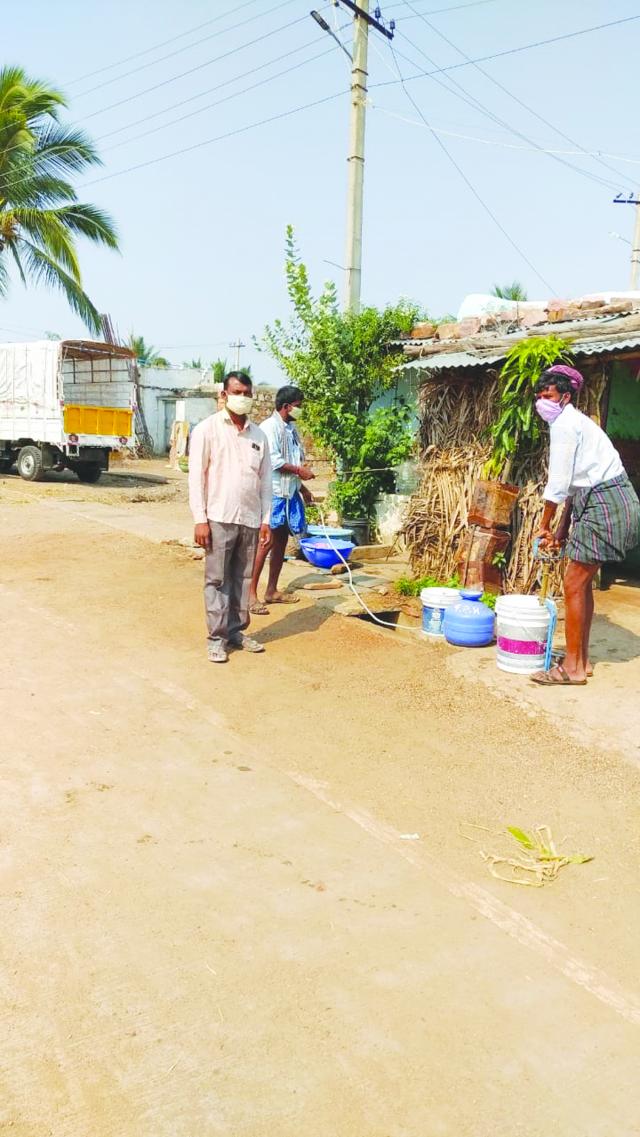 ಕೊರೊನಾ ಗ್ರಾಮದಲ್ಲಿ ಹರಡದಂತೆ ಮುಂಜಾಗ್ರತೆ ಕ್ರಮ